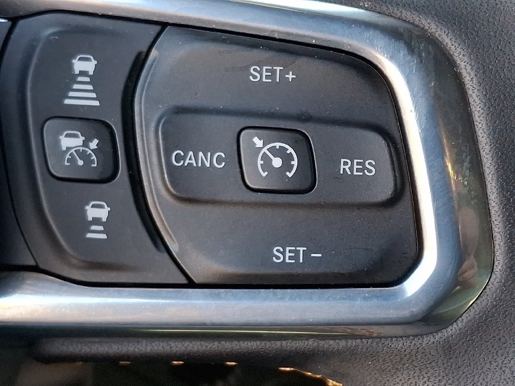 Used 2024 Jeep Wrangler High Altitude AWD/4WD image 22