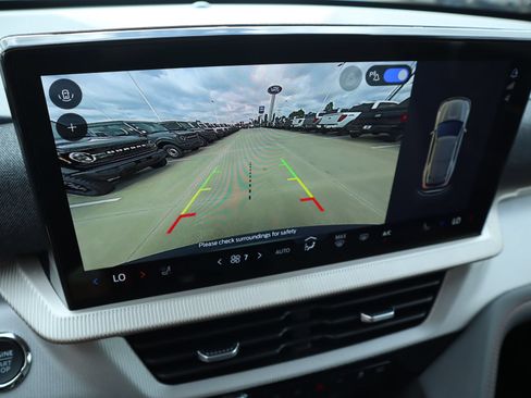 New 2026 Ford Explorer Active AWD/4WD image 7