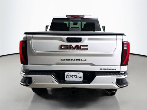 Used 2024 GMC Sierra 3500 Denali w/ Denali Reserve Package image 7
