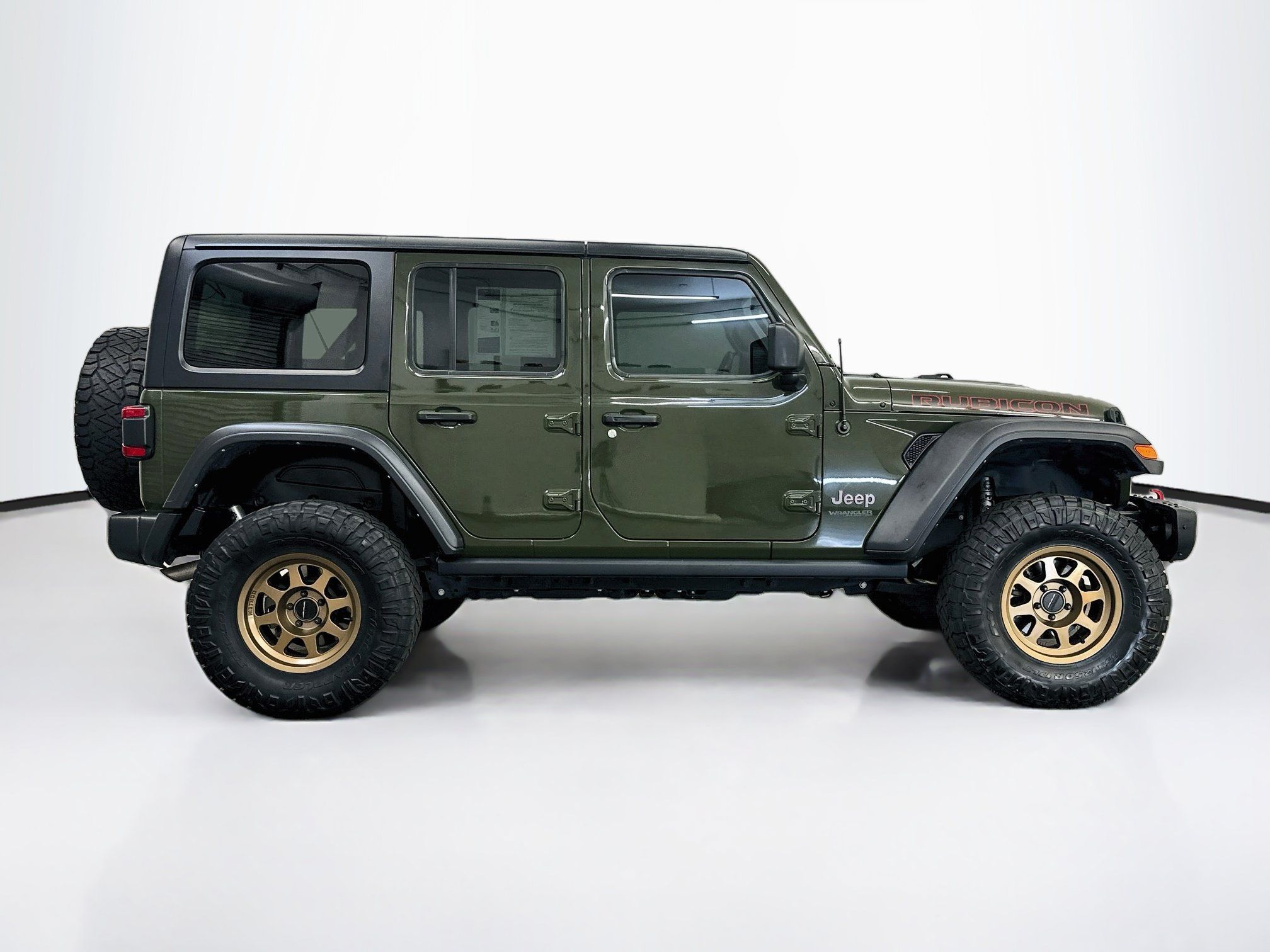 Used 2021 Jeep Wrangler Unlimited Rubicon w/ LED Lighting Group AWD/4WD image 10