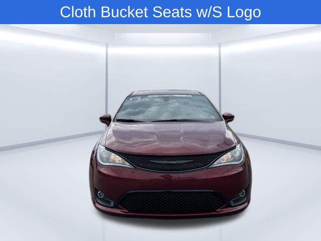 Used 2020 Chrysler Pacifica Touring w/ S Appearance Package FWD image 14