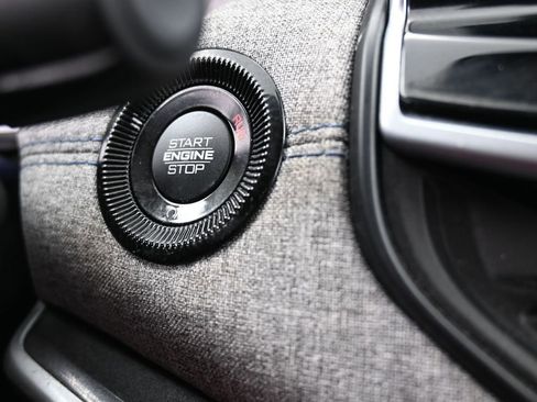 Used 2022 Jeep Compass Latitude image 28