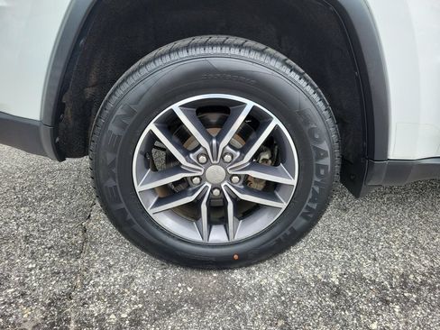 Used 2018 Jeep Grand Cherokee Limited RWD image 5