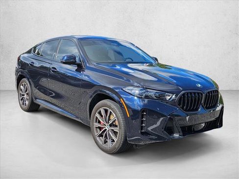 Used 2025 BMW X6 xDrive40i w/ Premium Package AWD/4WD image 3