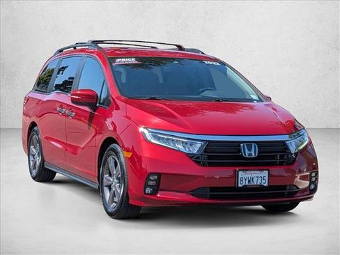 Used 2022 Honda Odyssey EX image 3