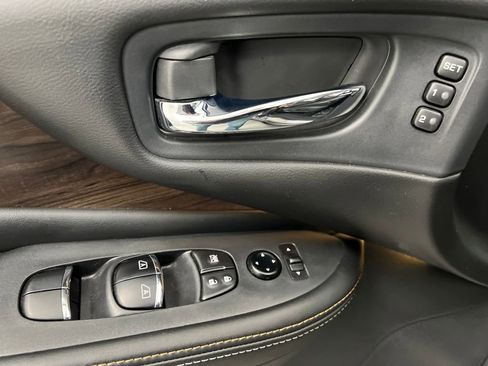 Used 2024 Nissan Murano Platinum w/ Cargo Package image 12