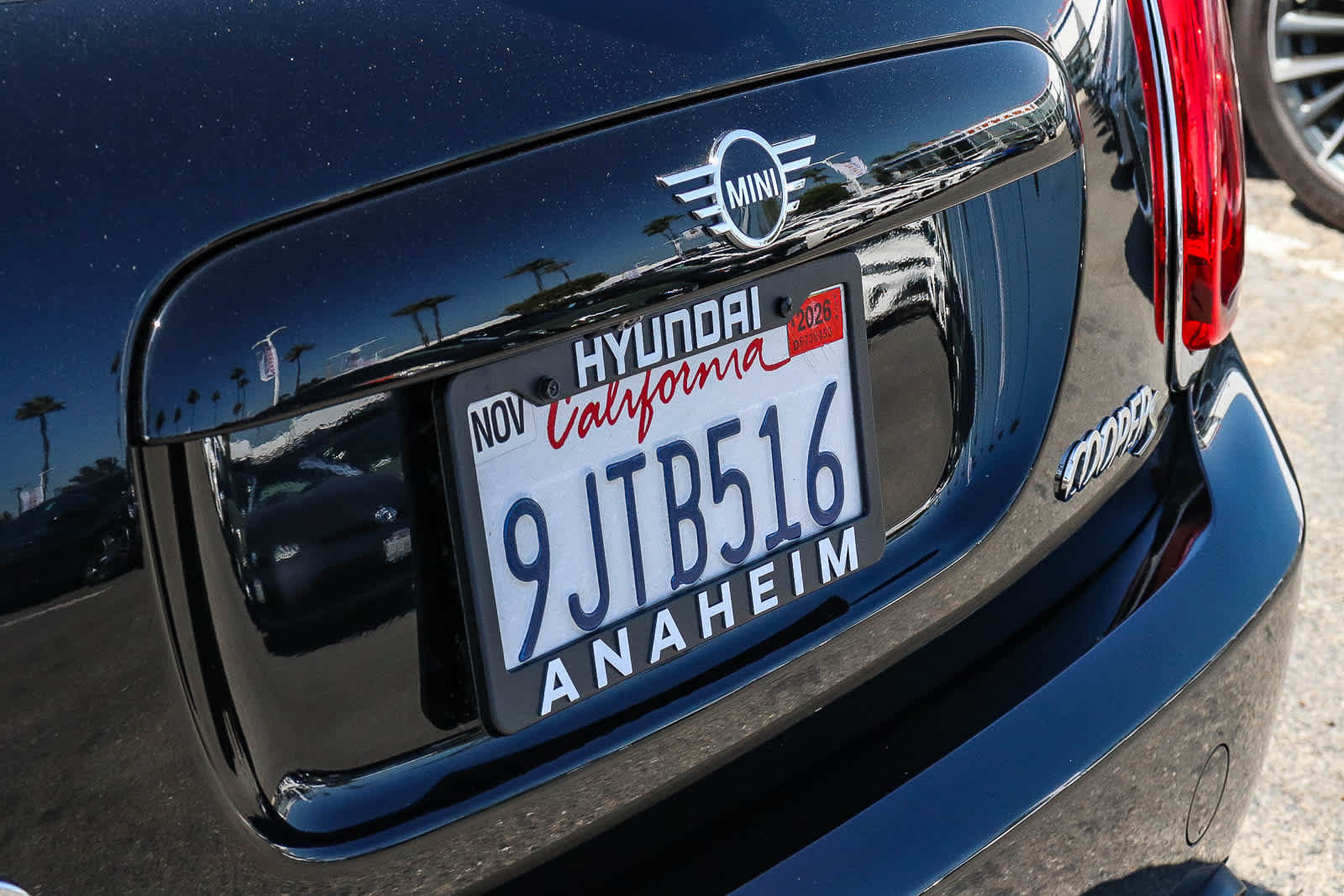 Used 2024 MINI Cooper SE FWD image 12
