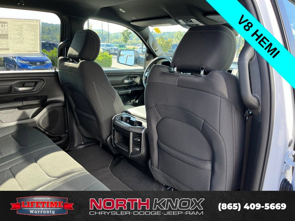 New 2026 RAM 1500 Express AWD/4WD image 23