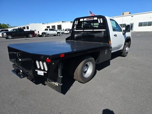 New 2024 GMC Sierra 3500 Pro w/ Convenience Package image 9