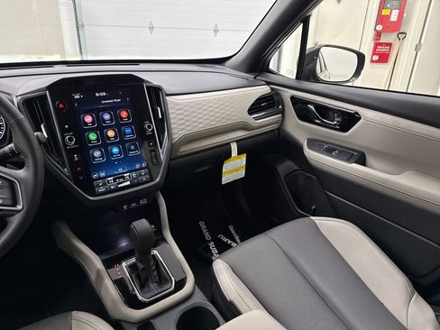 Certified 2025 Subaru Forester Limited image 15