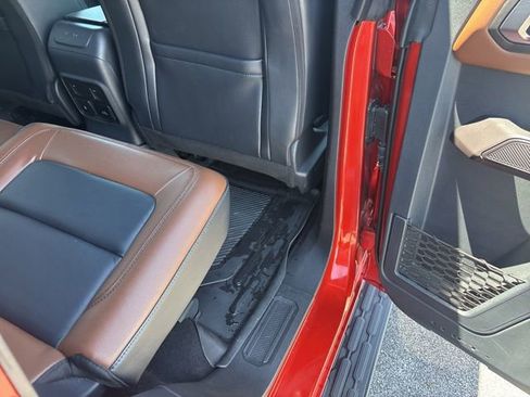 Used 2024 Ford Bronco Outer Banks AWD/4WD image 25