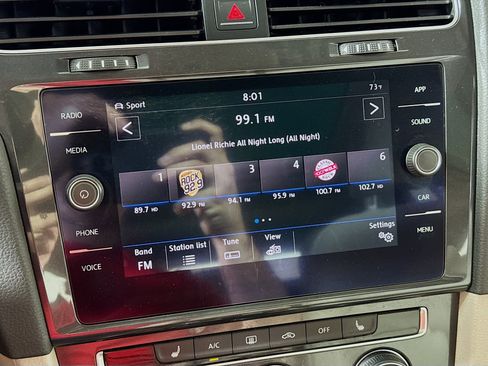 Used 2018 Volkswagen Golf Alltrack SE image 17