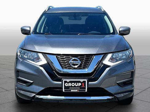 Used 2017 Nissan Rogue SV FWD image 4