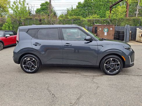 Used 2023 Kia Soul EX FWD image 7