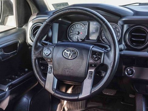 Certified 2018 Toyota Tacoma TRD Sport RWD image 17