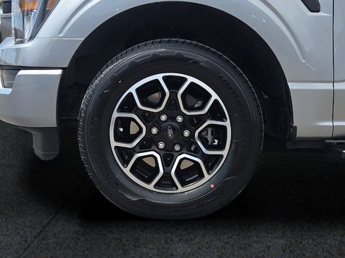 Used 2023 Ford F150 XL RWD image 8