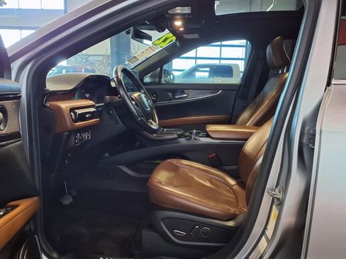 Used 2022 Lincoln Nautilus Reserve AWD/4WD image 19