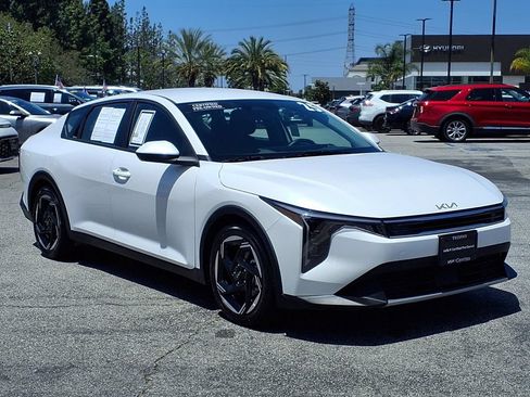 Certified 2025 Kia K4 EX FWD image 6