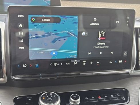 Used 2025 Ford Expedition Max Platinum AWD/4WD image 18