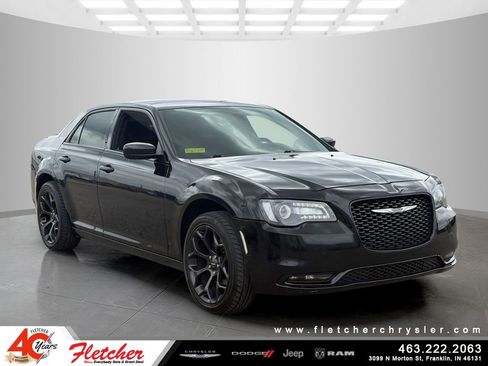 Used 2015 Chrysler 300 S AWD/4WD image 1