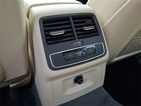 Used 2018 Audi A4 2.0T Ultra Premium w/ Convenience Package image 11