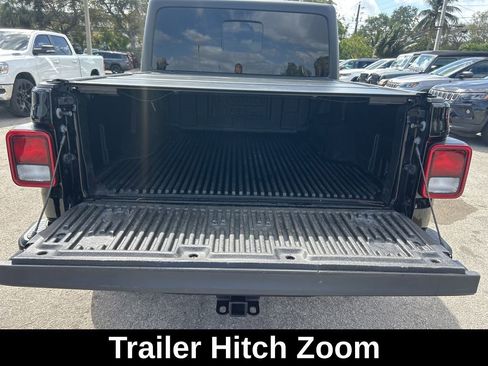 Used 2022 Jeep Gladiator Mojave w/ Trailer Tow Package image 30