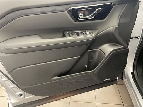 Certified 2025 Subaru Forester Limited w/ Popular Package #1 image 10