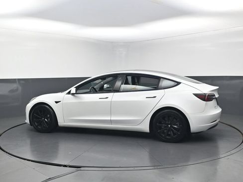 Used 2021 Tesla Model 3 Standard Range Plus RWD image 6