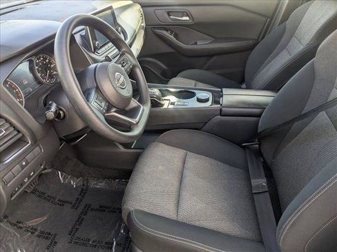 Used 2024 Nissan Rogue SV image 16