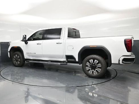 Used 2025 GMC Sierra 2500 Denali AWD/4WD image 10