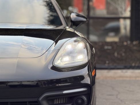 Used 2023 Porsche Panamera Platinum Edition image 5