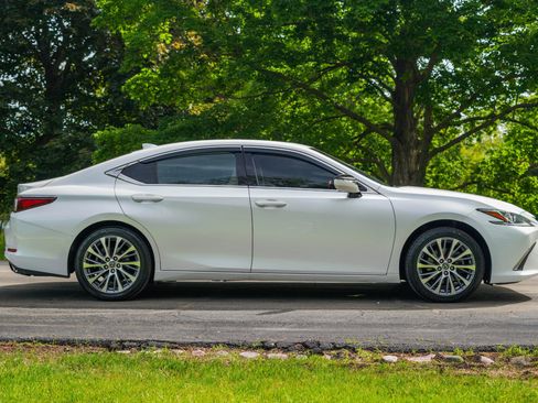 Used 2020 Lexus ES 350 w/ Premium Package FWD image 4