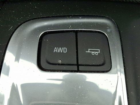 Certified 2020 Chevrolet Equinox Premier AWD/4WD image 23