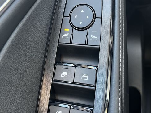 New 2026 Nissan Rogue Platinum AWD/4WD image 25