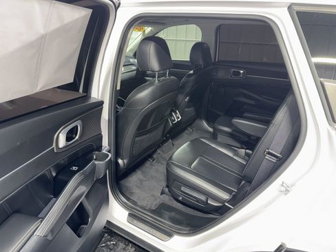 Used 2022 Kia Sorento SX FWD image 16