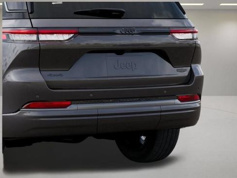 New 2026 Jeep Grand Cherokee Summit w/ Obsidian Package AWD/4WD image 13