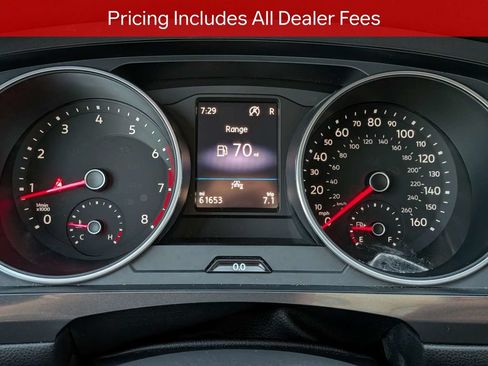 Used 2021 Volkswagen Tiguan SE w/ Panoramic Sunroof Package FWD image 30