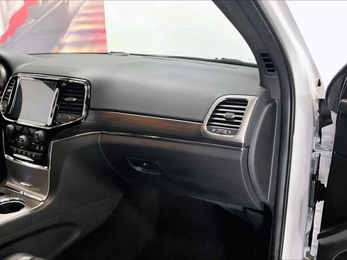 Used 2019 Jeep Grand Cherokee Limited w/ Luxury Group II AWD/4WD image 20