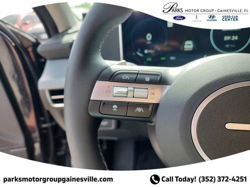 New 2025 Hyundai Sonata Limited FWD image 28