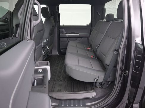 Used 2025 Ford Expedition Platinum w/ Driver's Package AWD/4WD image 9