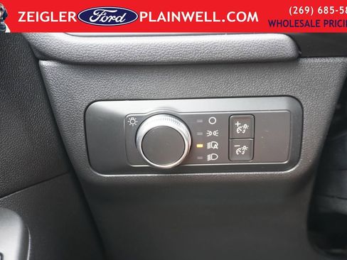 Used 2021 Ford Escape S image 27