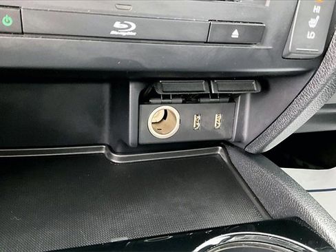 Used 2016 Honda Pilot Touring image 16