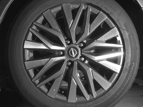 Used 2025 Nissan Altima 2.5 SV FWD image 14