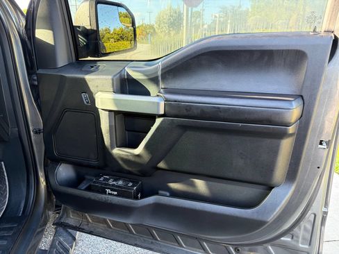 Used 2018 Ford F150 XLT w/ Equipment Group 301A Mid RWD image 18