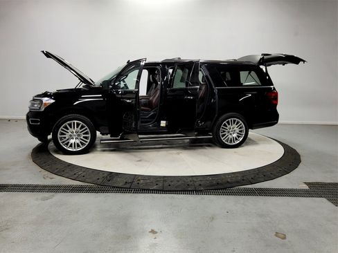 Used 2024 Ford Expedition Max Limited image 12