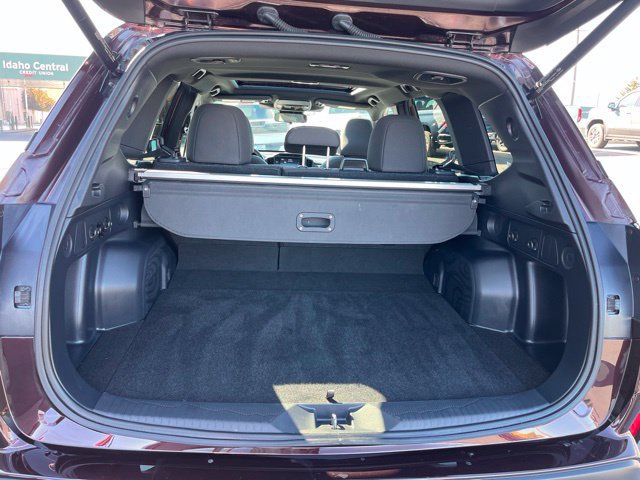 Used 2026 Subaru Forester Premium AWD/4WD image 32