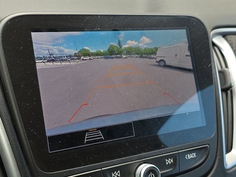 Used 2024 Chevrolet Malibu LS FWD image 20