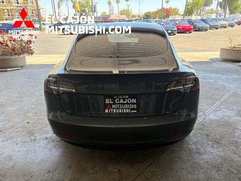 Used 2018 Tesla Model 3 Long Range RWD image 4
