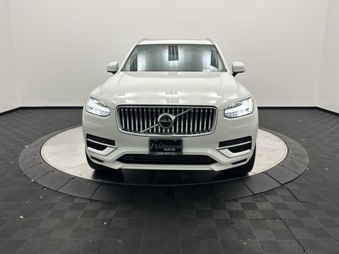 Used 2022 Volvo XC90 T8 Inscription AWD/4WD image 2
