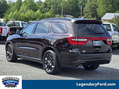 Used 2023 Dodge Durango R/T w/ Blacktop Package RWD image 2